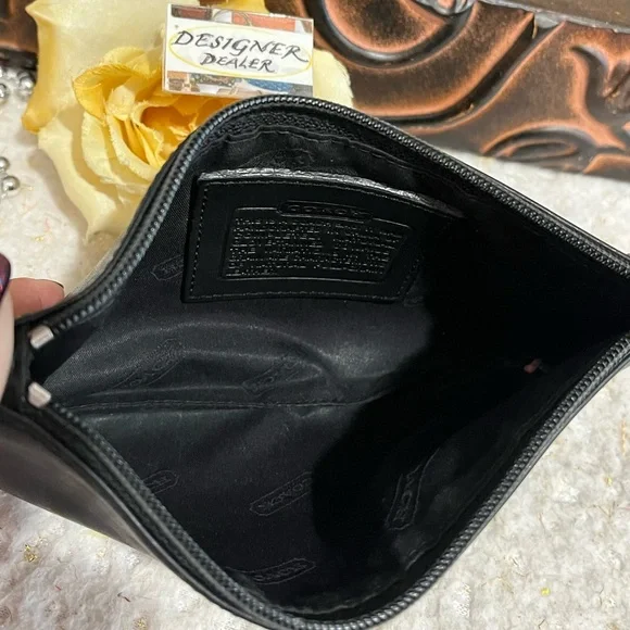 COACH Vintage Black Leather Cosmetic Case GUC! - Picture 7 of 12